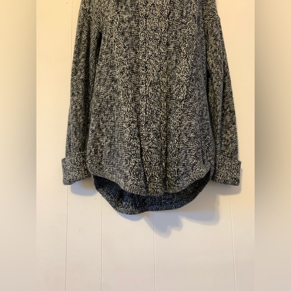 LL Bean Black/White Turtleneck Cuffed Sleeve Sweater Size M 100% cotton - Picture 3 of 7